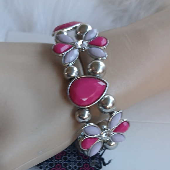 Paparazzi Pink and Silver Floral Bracelet - Picture 5 of 7
